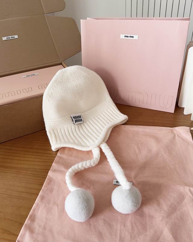 Miumiu Hat dx24